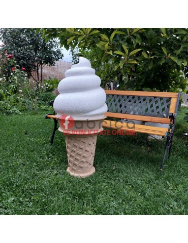 Inghetata decor stradal...